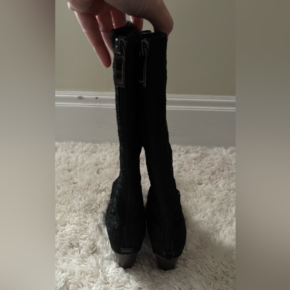 Tiramisu Black Lace Over Suede Western Style Boots - Picture 3 of 16